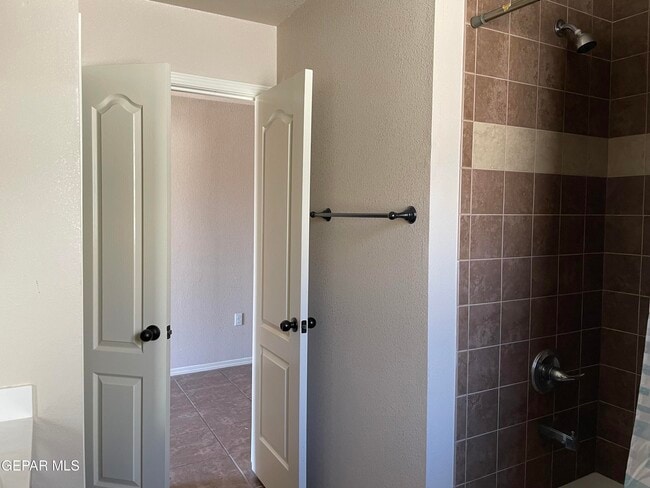 Building Photo - 3233 Muddy Point Ln