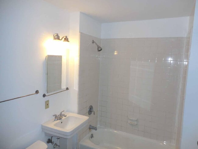 Building Photo - 212 W Michigan Ave