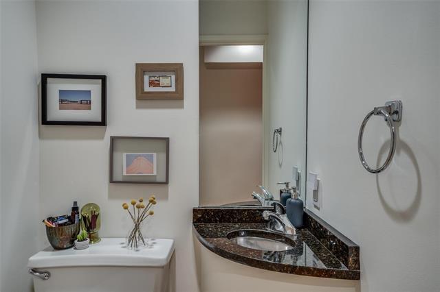 Building Photo - 4241 Buena Vista St