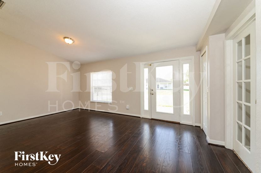 Building Photo - 3596 Monfero Ave