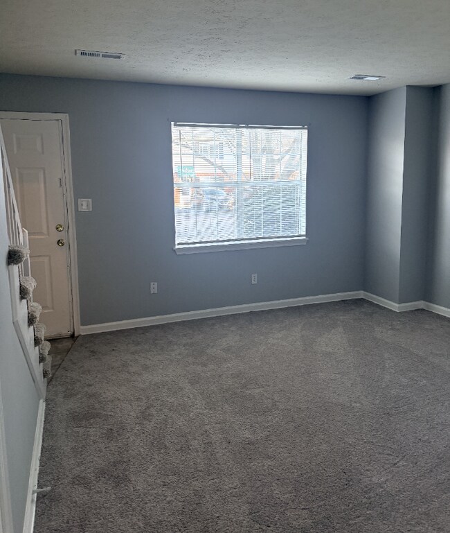 Building Photo - 16 Duiguid Dr