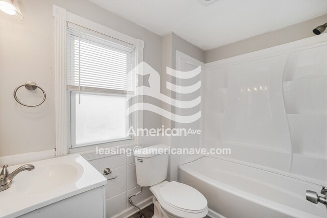 Building Photo - 625 Colima Dr