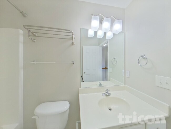 Building Photo - 324 Archway Ct