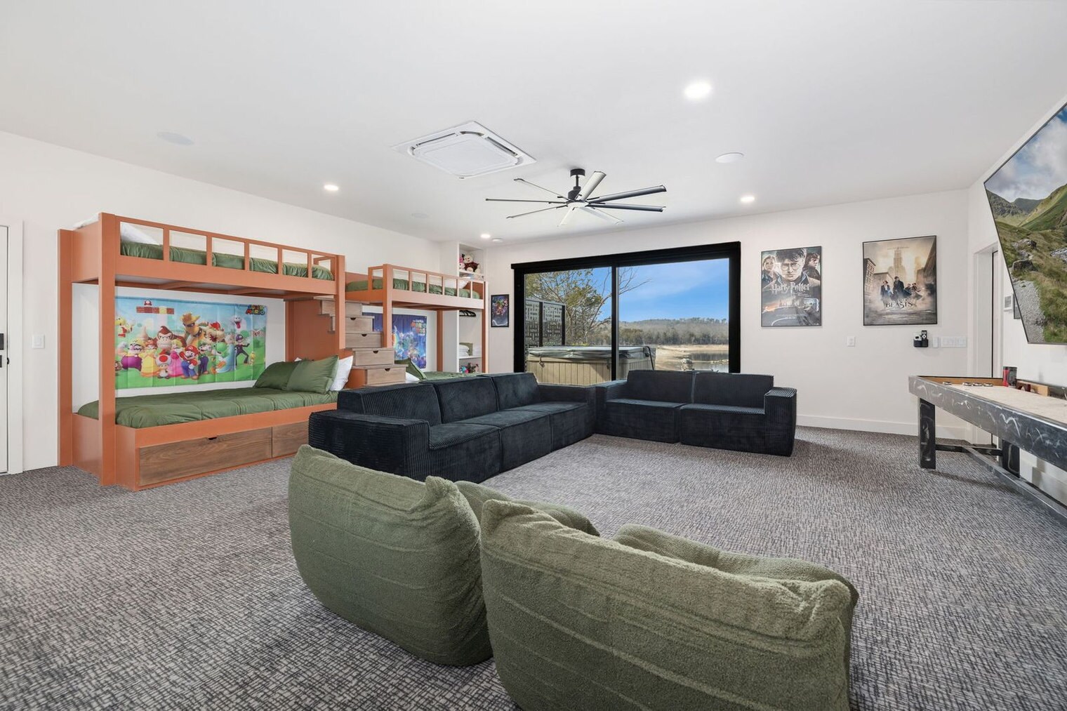 Building Photo - 9770 Larkin Ln