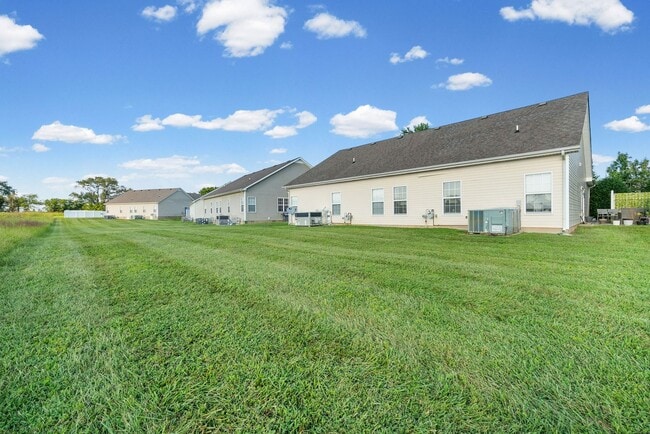 Building Photo - 3738 Meadow Ridge Ln
