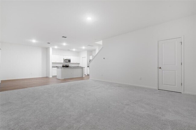 Building Photo - 337 Wedemeyer St