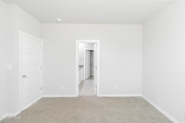 Building Photo - 13821 Madero Dr