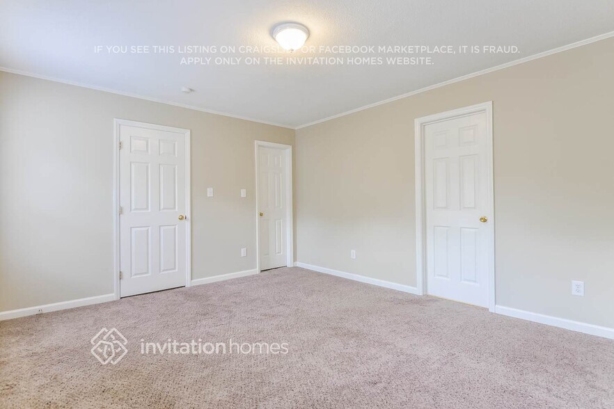 Building Photo - 113 Brampton Cir