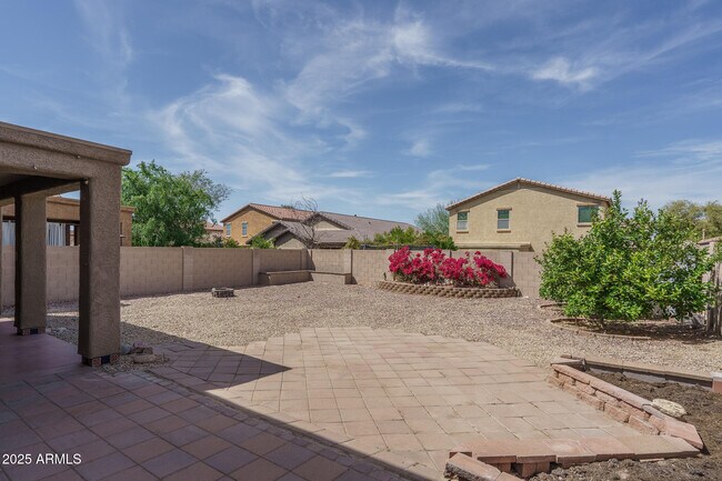 Building Photo - 10822 W Saddlehorn Rd