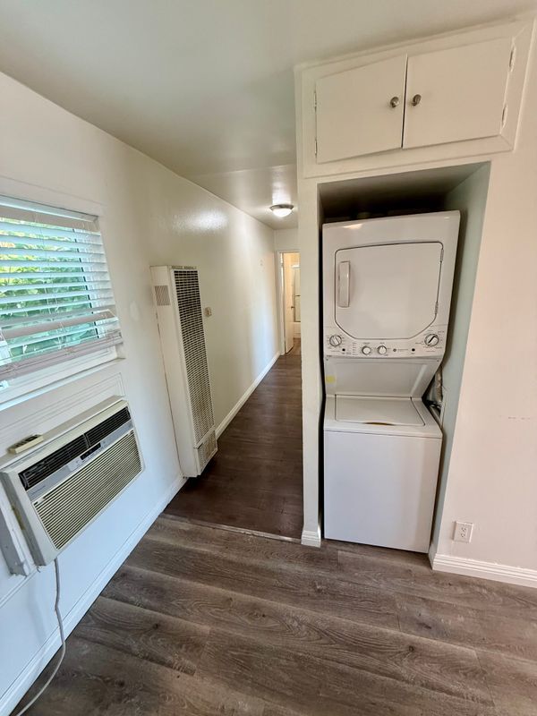 Building Photo - 1305 Garfield Ave