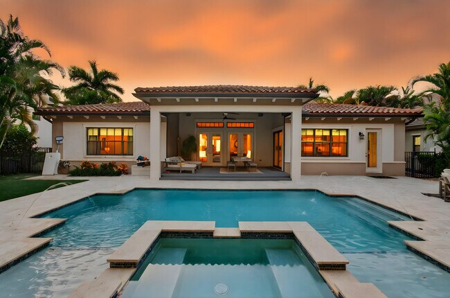 Building Photo - 17662 Cadena Dr