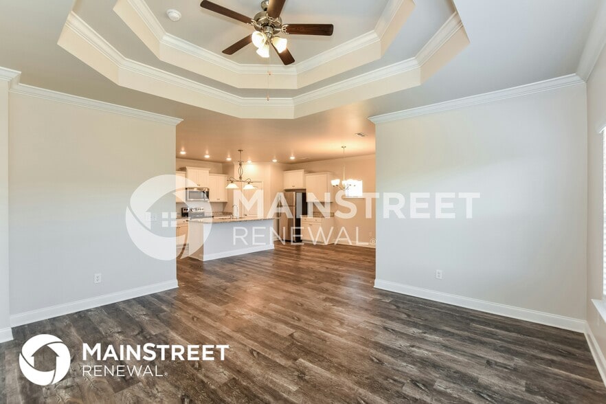 Building Photo - 303 Addison Ct