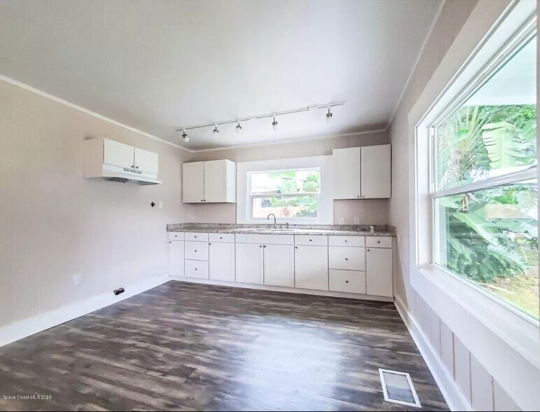 Building Photo - 1226 Westover St