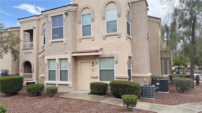Building Photo - 10550 W Alexander Rd