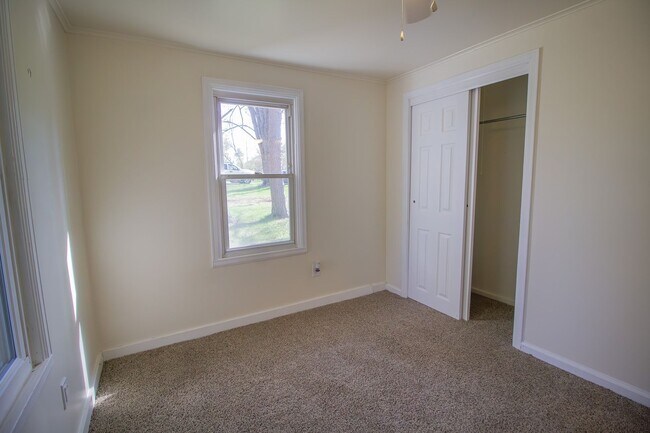 Building Photo - 934 Mohegan Rd