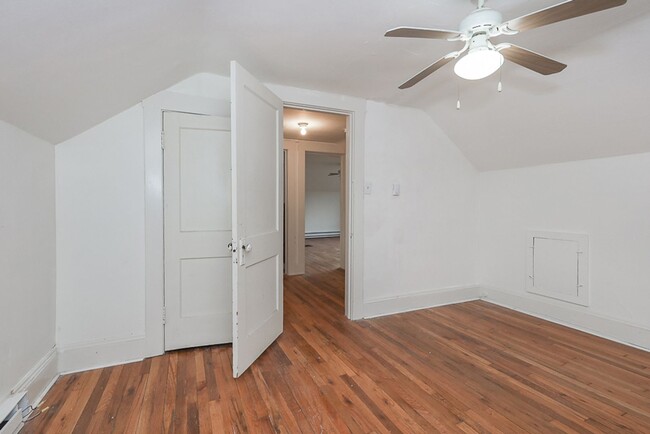 Building Photo - 3372 Sutton Rd