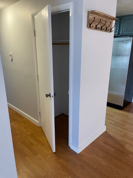 Building Photo - 1 Lancelot Court