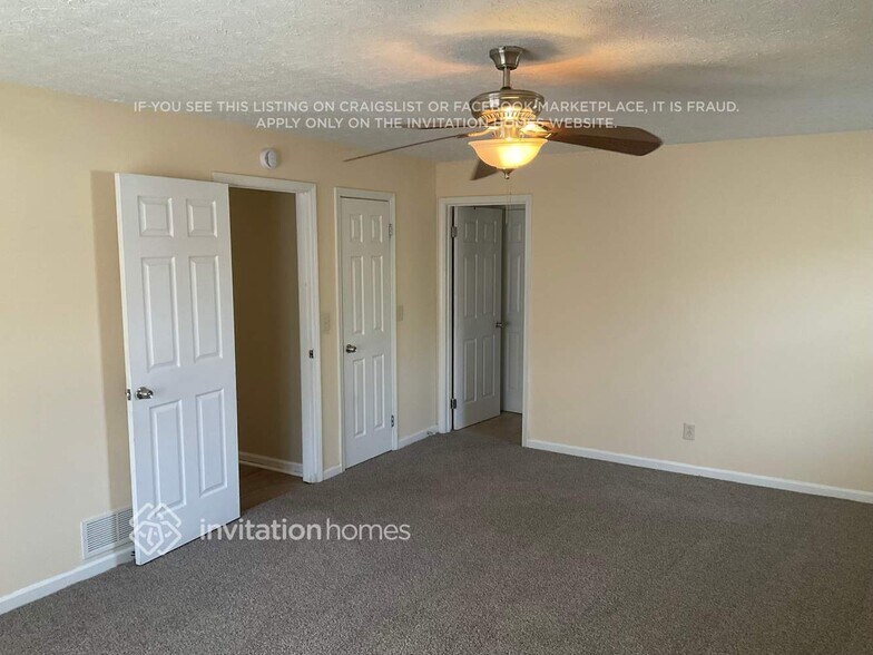 Building Photo - 2923 Marsh Ln SW