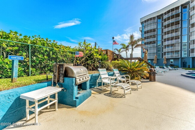 Building Photo - 1175 Jimmy Buffett Mem Hwy