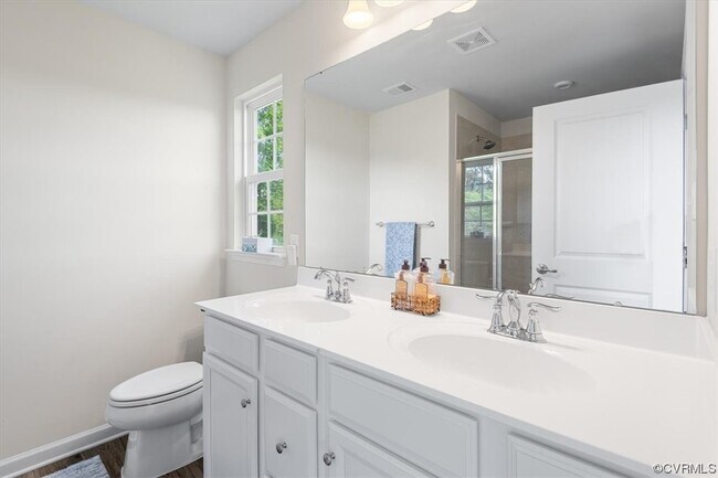 Building Photo - 13507 Enon Oaks Pl