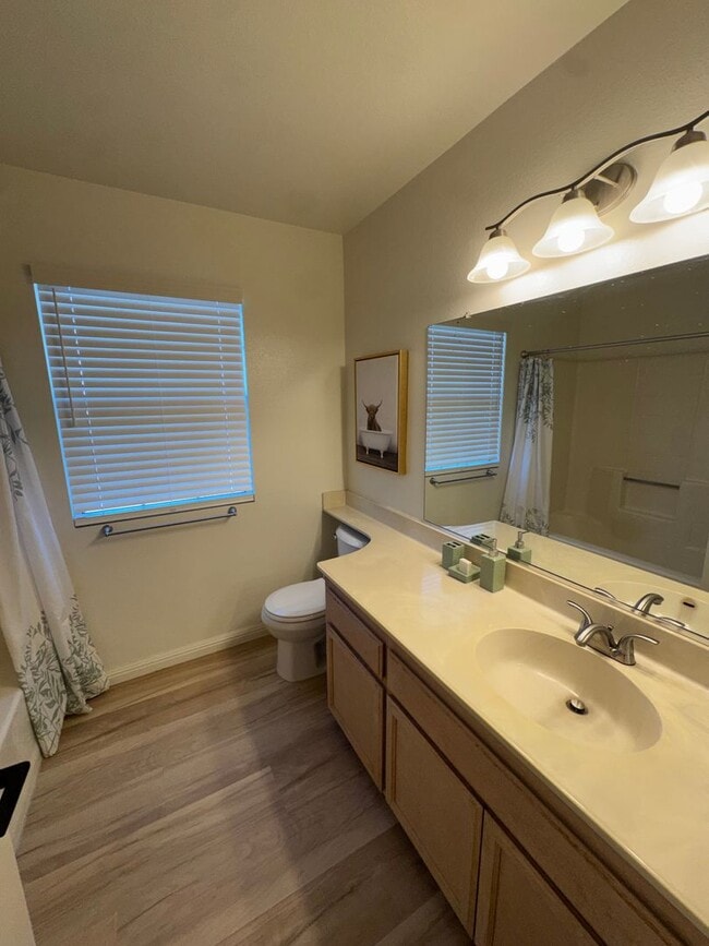 Building Photo - 4 Bed 3 Bath in Desirable Santa Maria Neighborhood