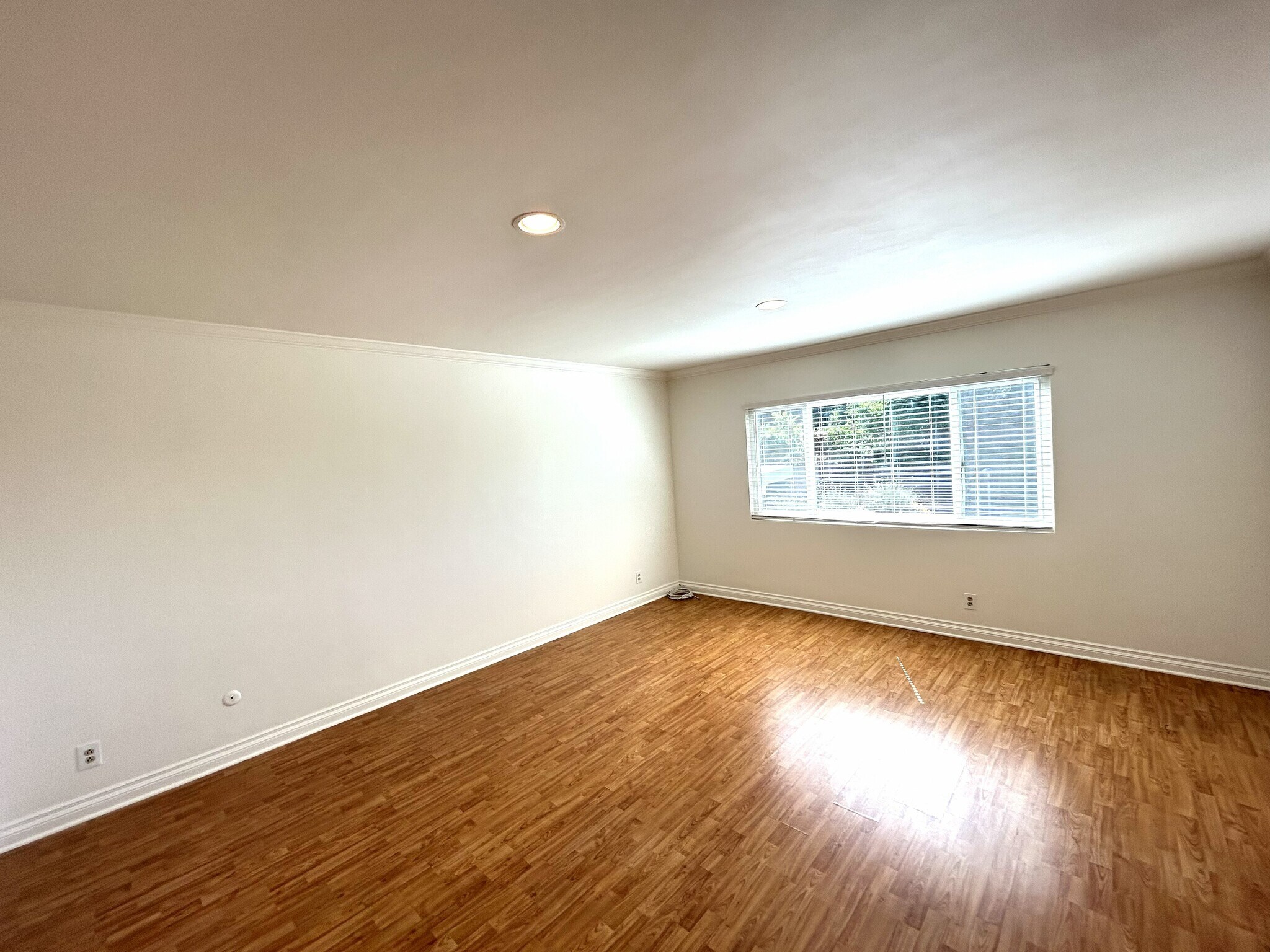 Building Photo - 22525 Flamingo St