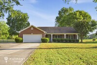 Building Photo - 304 Plantation Dr