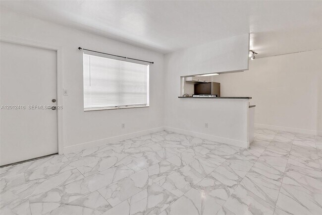 Building Photo - 645 NE 77th St