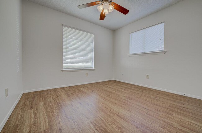 Building Photo - 7111 Dan-Jean Dr