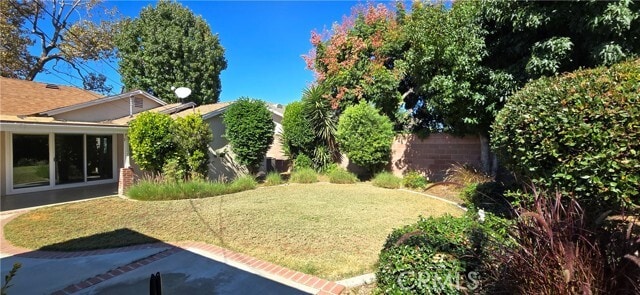 Building Photo - 3244 Hackett Ave