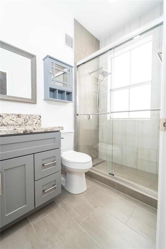 Building Photo - 3515 Shoma Dr