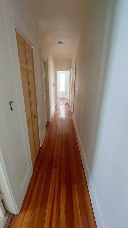 Building Photo - 7 Topliff St