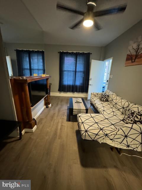 Building Photo - 4812 Oxford Ave