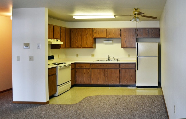 Interior Photo - Janesville Regency House