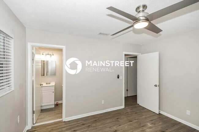 Building Photo - 3 Bedroom Pet-Friendly Home in JACKSONVILL...