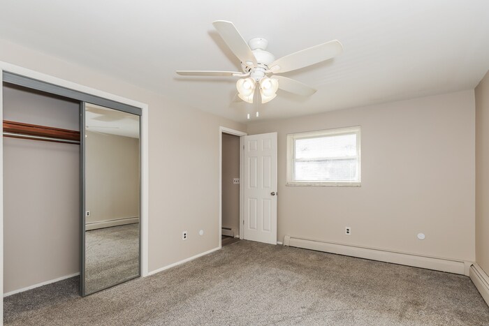 Building Photo - 8630 Meadowlark Dr