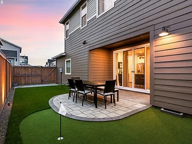 Building Photo - Luxury Living in Reed’s Crossing – Designe...