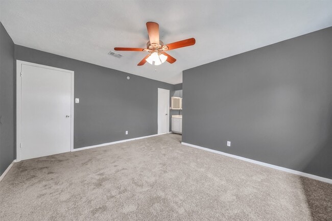 Building Photo - 14830 Keelby Dr
