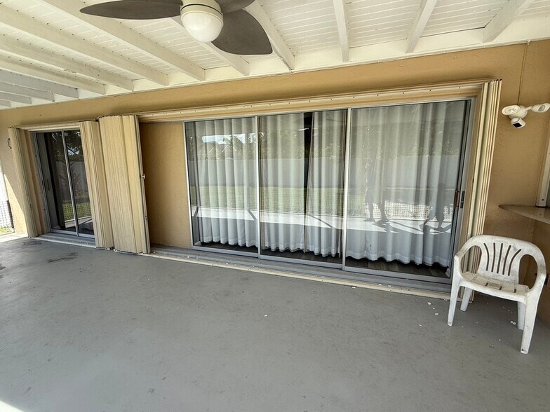 Building Photo - 381 Ortega Ln