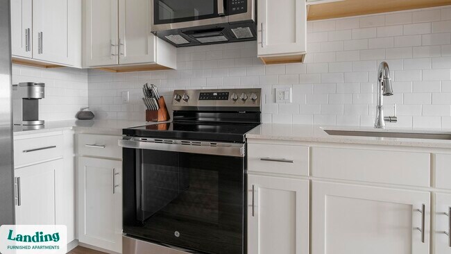 Building Photo - 870 SE 47th Terrace