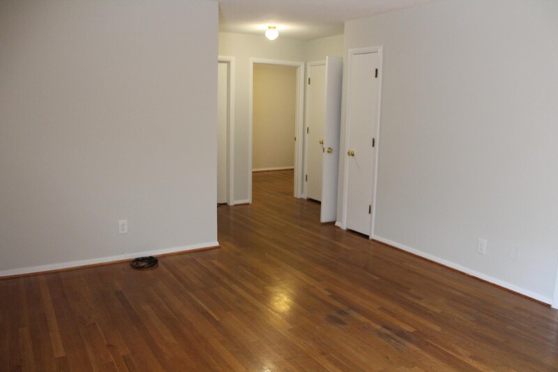 Building Photo - 1401 S Roan St