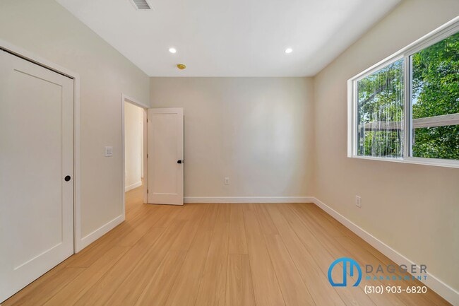 Building Photo - 2800 Winter St