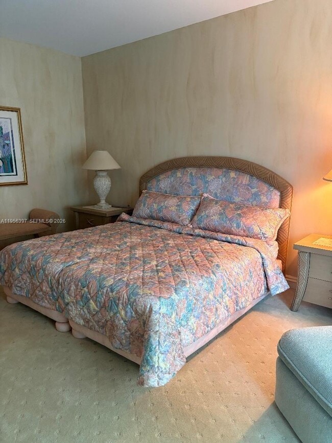 Building Photo - 10101 Collins Ave