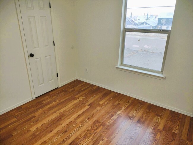 Building Photo - 9488 Landry McKee Ln