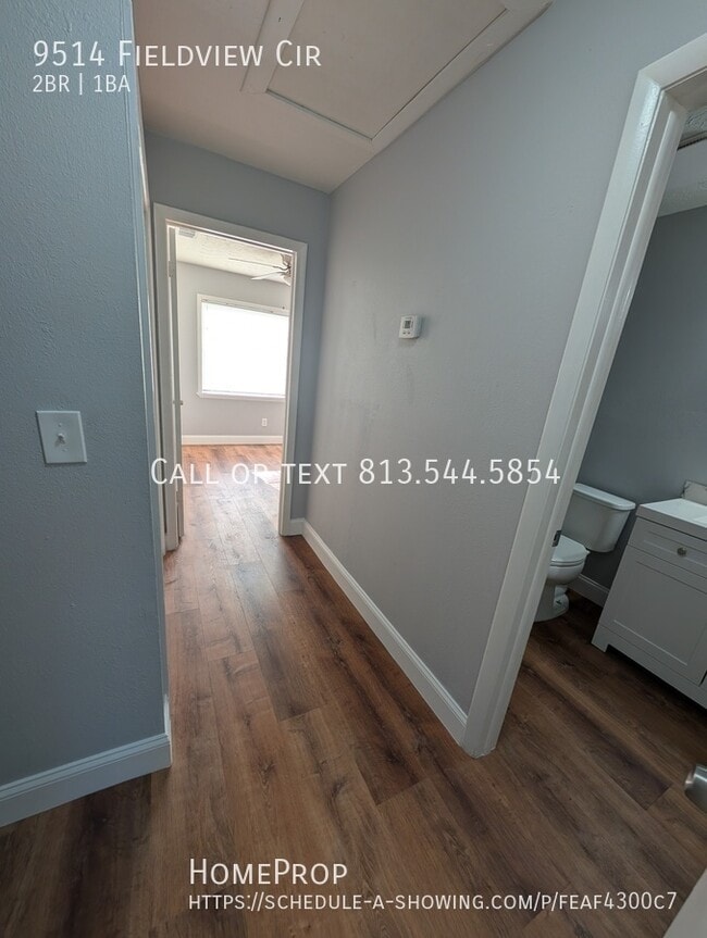 Building Photo - 9514 Fieldview Cir