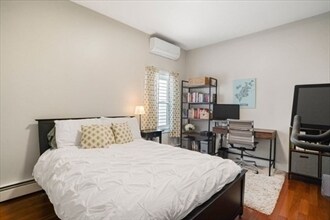 Building Photo - 596 E 2nd St