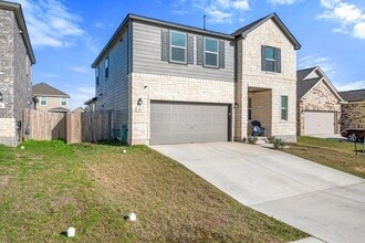 Building Photo - 218 Summit Dr