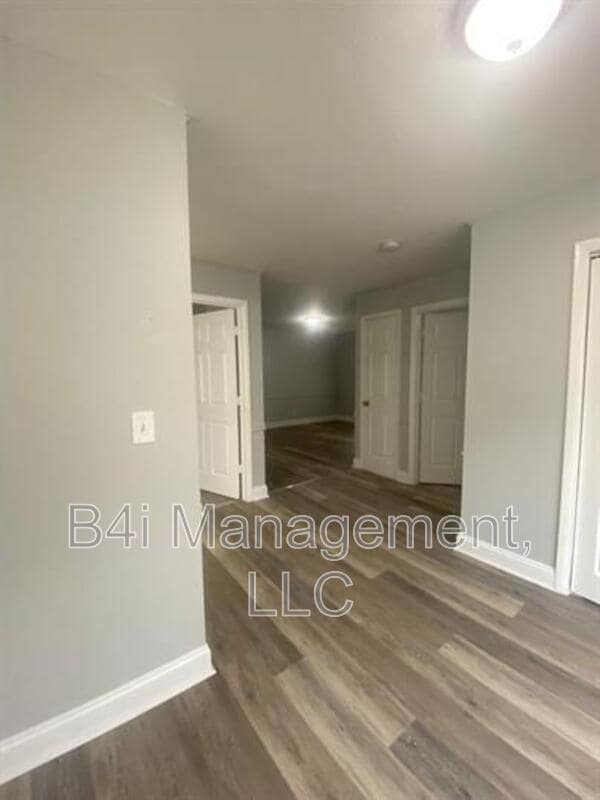 Building Photo - 141 Garfield St