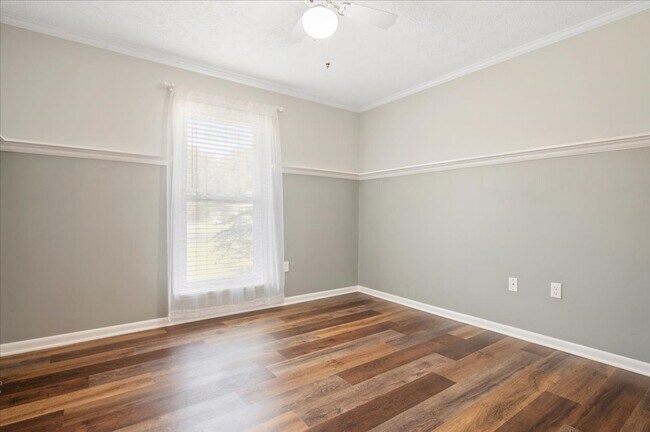 Building Photo - Well-Maintained Ranch Home in Southside Savannah For Lease