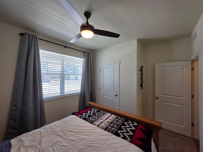 Building Photo - Beautiful Newer Build 3 Bedroom Home in Be...